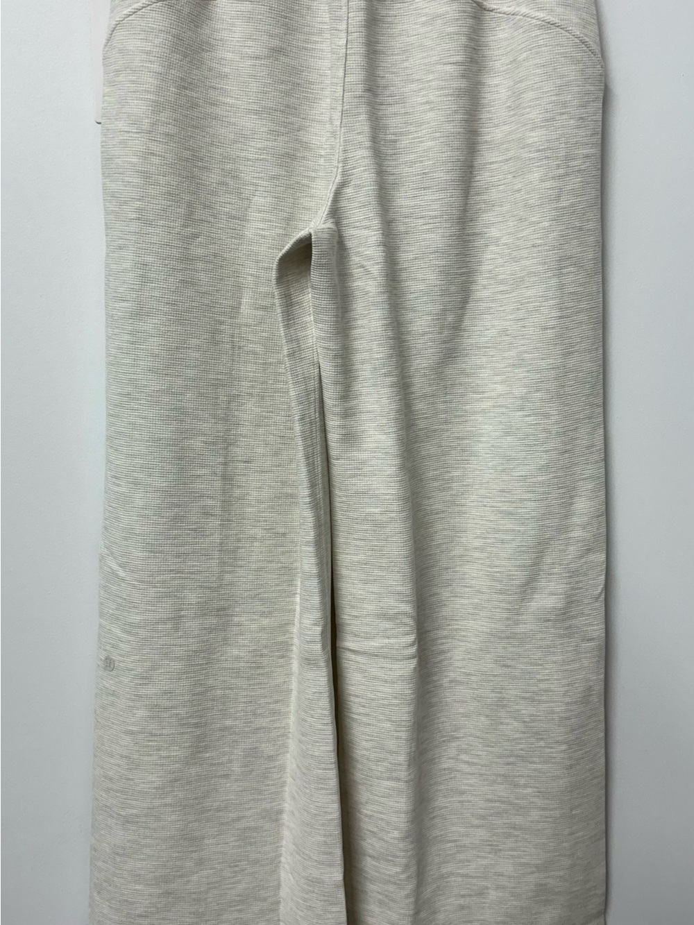 LuluLemon Scuba Oversized Full-Zip Waffle Knit Hoodie+Pant SET in Hthrd Lt Ivory - Picture 6 of 10